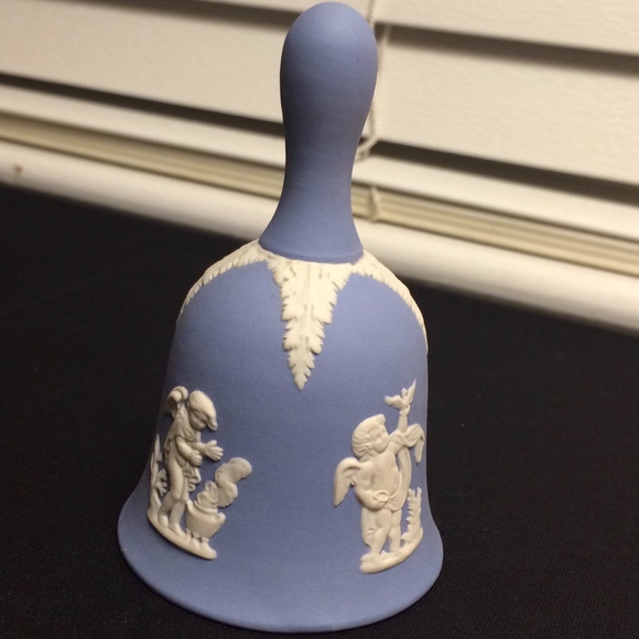 Vintage Wedgwood Jasperware Bell - Picture 2 of 8